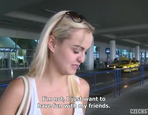 Только вернулась в Прагу с отдыха и сразу же попалась на крючок красивого чешского пикапера